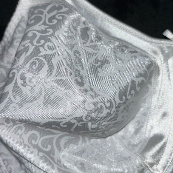 BALI Satin Tracings Minimizer Bra Size 36DDD NWOT - Picture 5 of 11